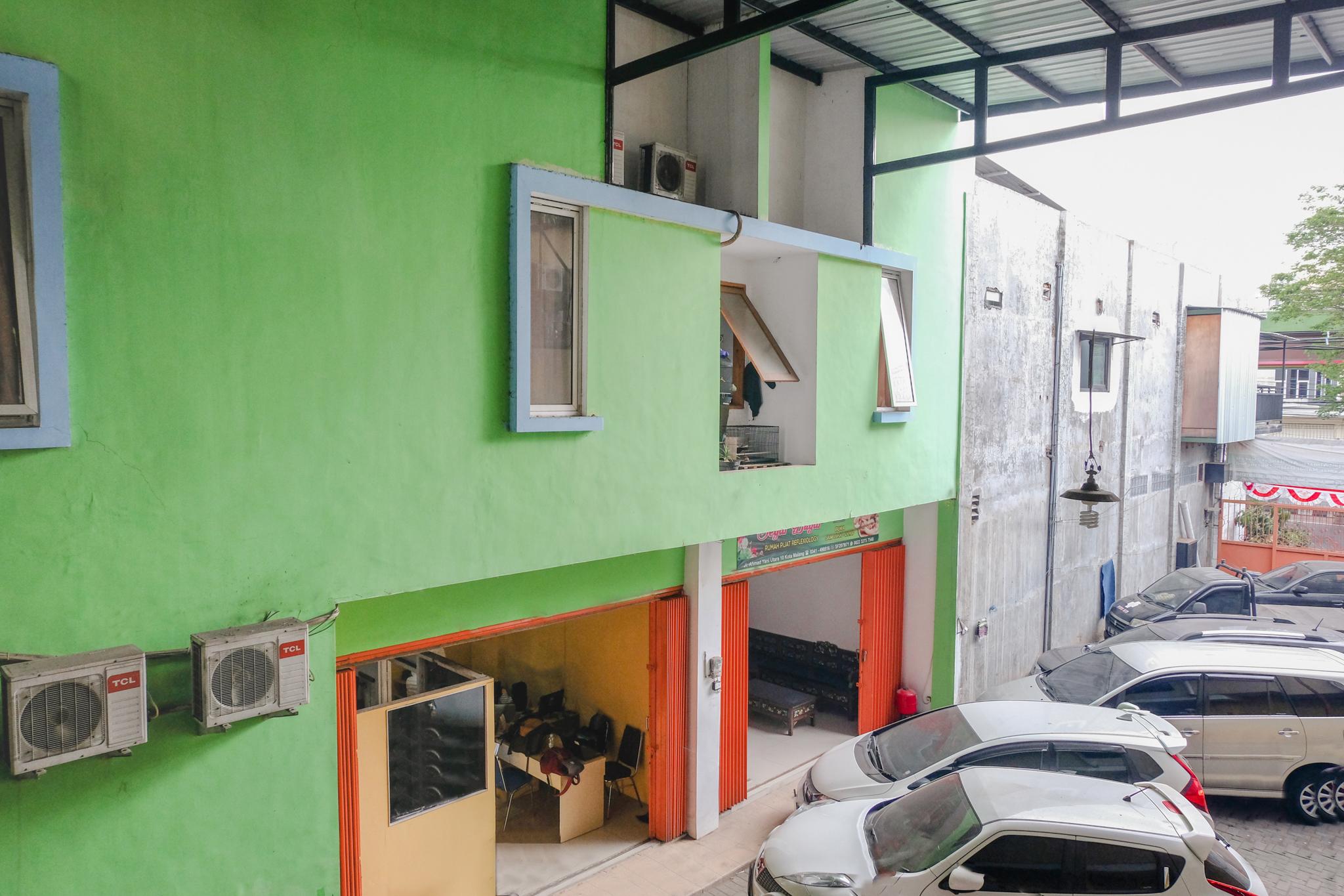 Reddoorz Near Flyover Arjosari Malang Exterior photo