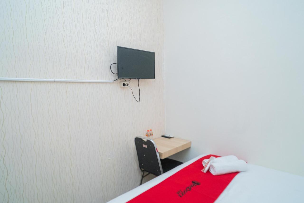 Reddoorz Near Flyover Arjosari Malang Exterior photo