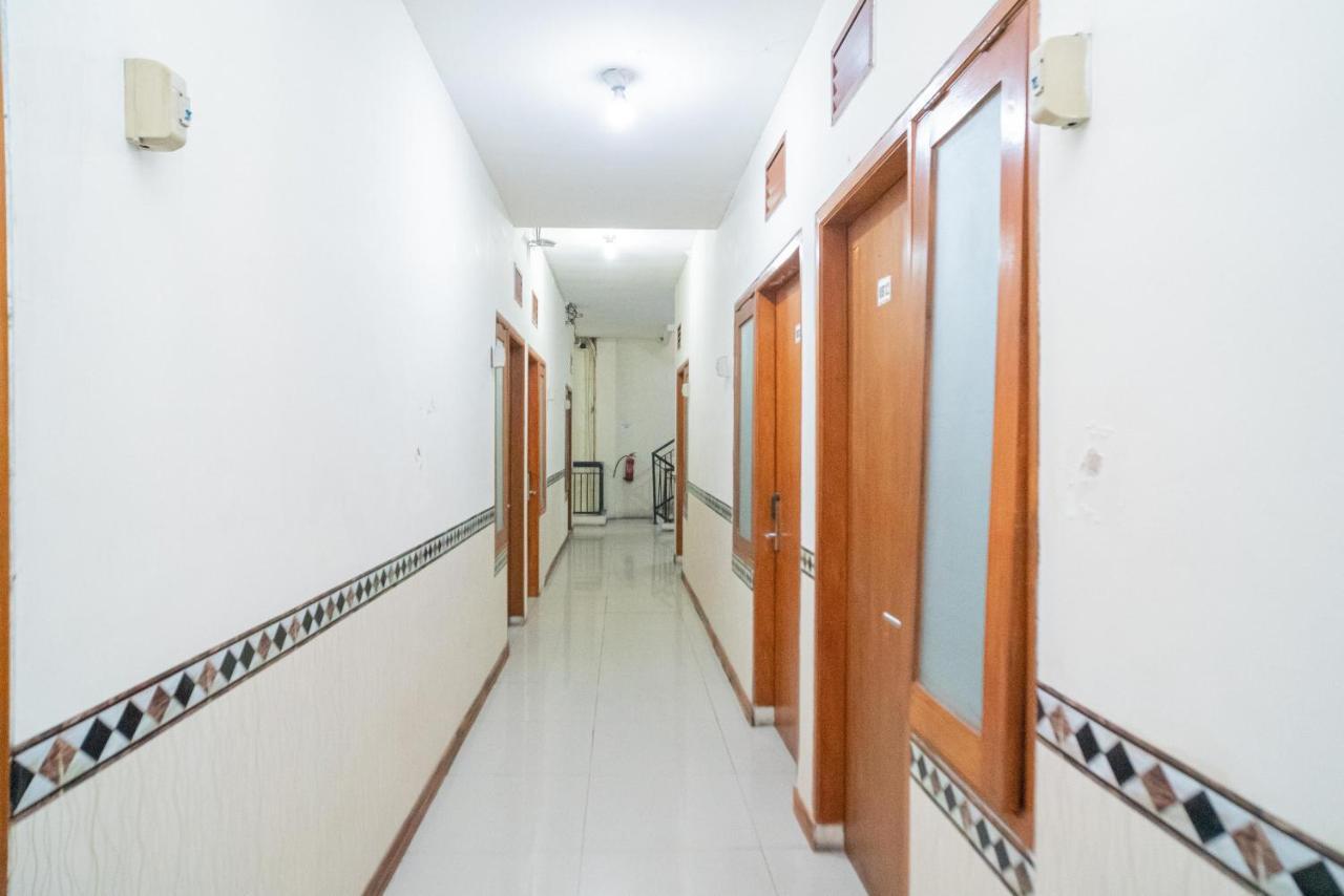 Reddoorz Near Flyover Arjosari Malang Exterior photo