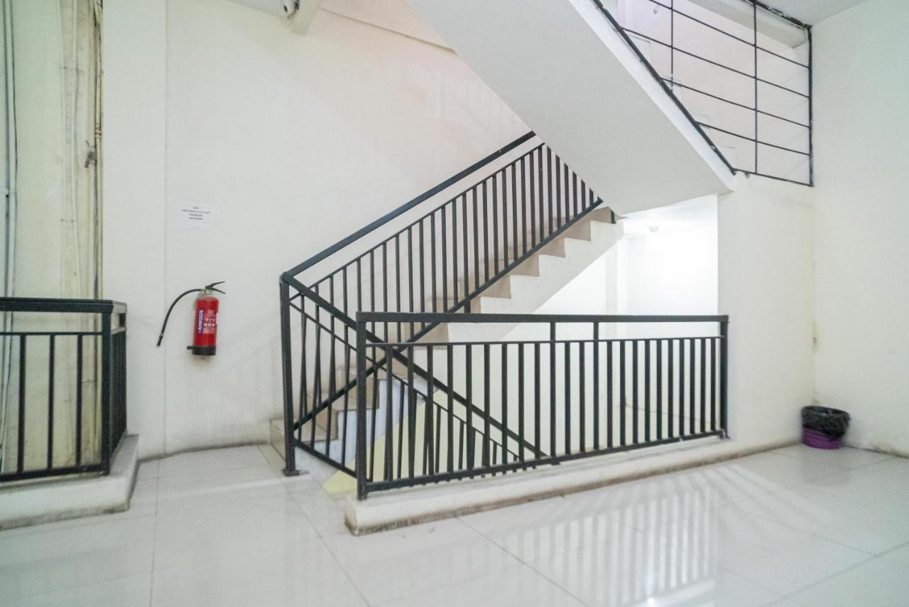 Reddoorz Near Flyover Arjosari Malang Exterior photo